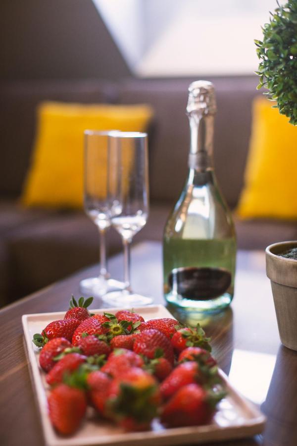 Apartments Marconio Wellness Club Belgrado Buitenkant foto